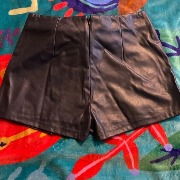 Blue Blush Black Skorts Satin Elegance - Picture 4 of 6